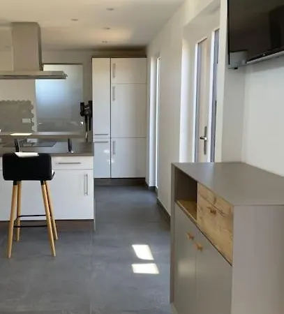 Tiny-teich-haus Auf Dem Rittergut בית נופש *