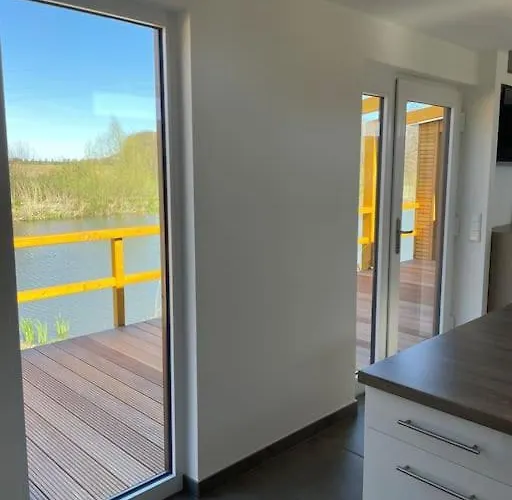 Tiny-teich-haus Auf Dem Rittergut بلومبرغ