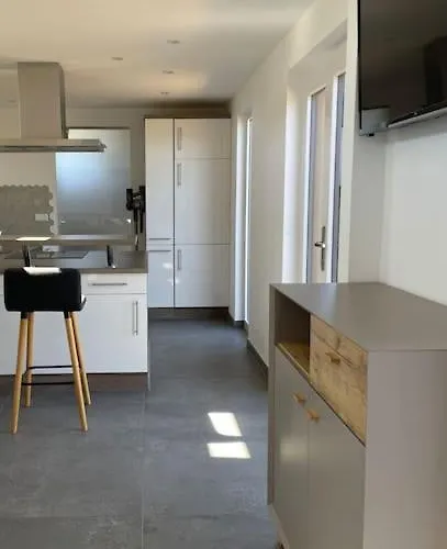 Tiny-teich-haus Auf Dem Rittergut 度假居 *